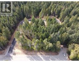 Sl6 Essex Way, Qualicum Beach, BC V9K2A5 Photo 6