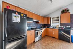 Recreation room - 85 Ben Hewak Bay, Winnipeg, MB R2V4W6 Photo 9