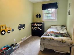 895 Northwood Street, Morden, MB R6M1K5 Photo 11