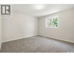 Laundry room - 418 Greaves Crescent, Saskatoon, SK S7W1A9 Photo 13