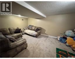 405 2nd Avenue E, Biggar, SK S0K0M0 Photo 25