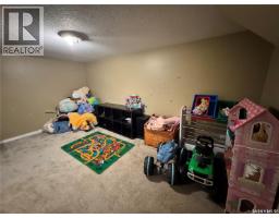 405 2nd Avenue E, Biggar, SK S0K0M0 Photo 26