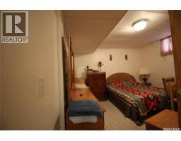613 4th Street W, Shaunavon, SK S0N2M0 Photo 24