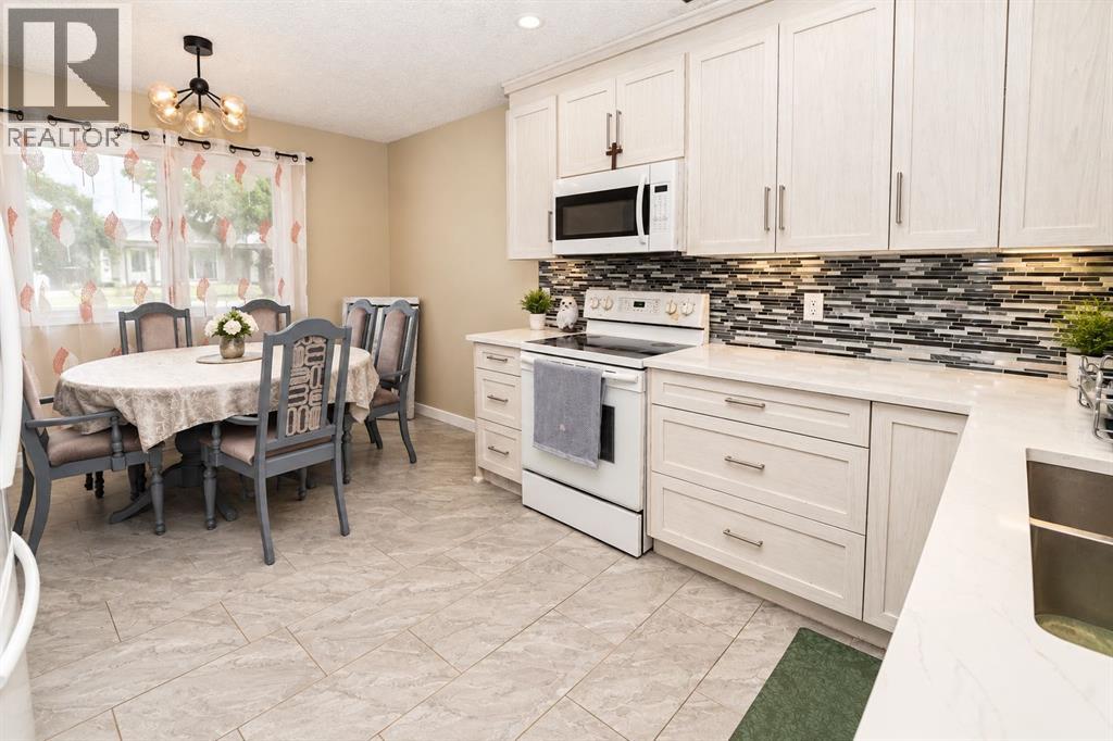 707 Malvern Drive NE - 10