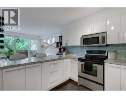3pc Bathroom - 301, 1904 10 Street Sw, Calgary, AB T2T3G1 Photo 6