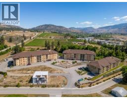 107B 921 SPILLWAY Road, Oliver