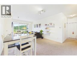 Kitchen - 2532 Shoreline Drive Unit# 317, Lake Country, BC V4V2R6 Photo 7