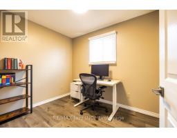 260 Lakeview Park Avenue, Oshawa, ON L1J7M5 Photo 13