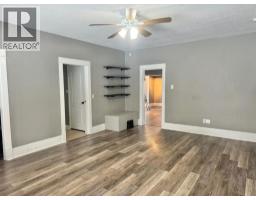 804 8 Street Se, Medicine Hat, AB T1A1M8 Photo 14
