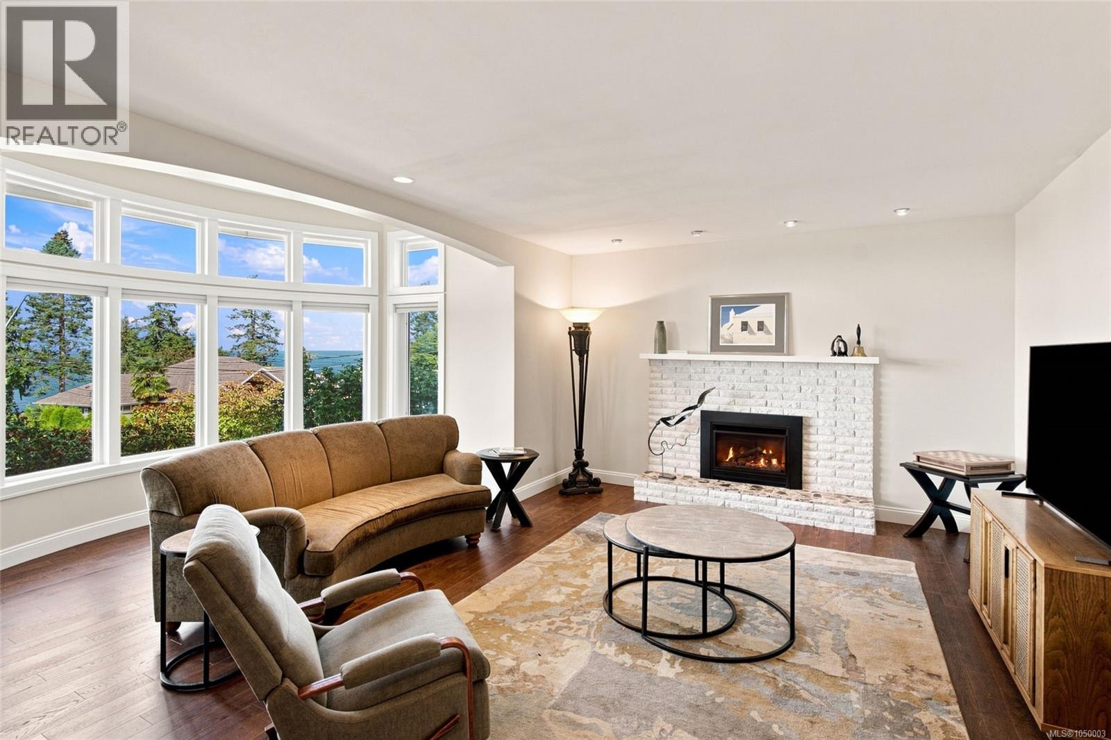 5455 Bayshore Dr, Nanaimo