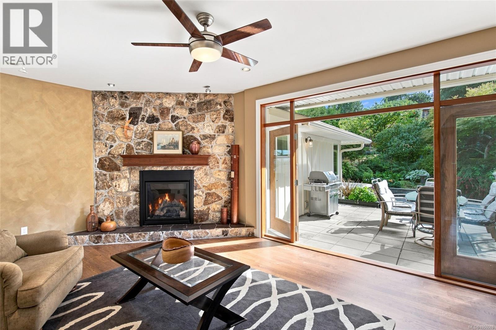 5455 Bayshore Dr - 27