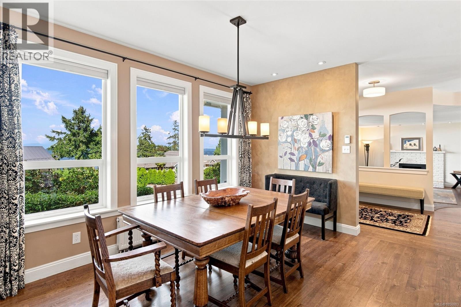 5455 Bayshore Dr, Nanaimo