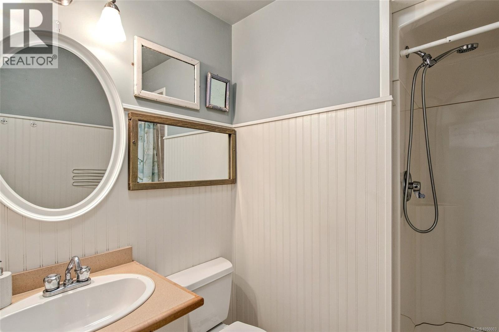 5455 Bayshore Dr, Nanaimo