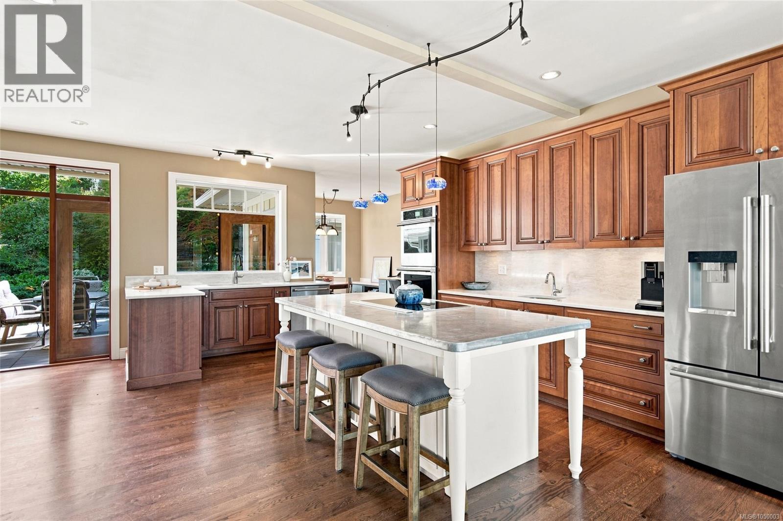 5455 Bayshore Dr, Nanaimo