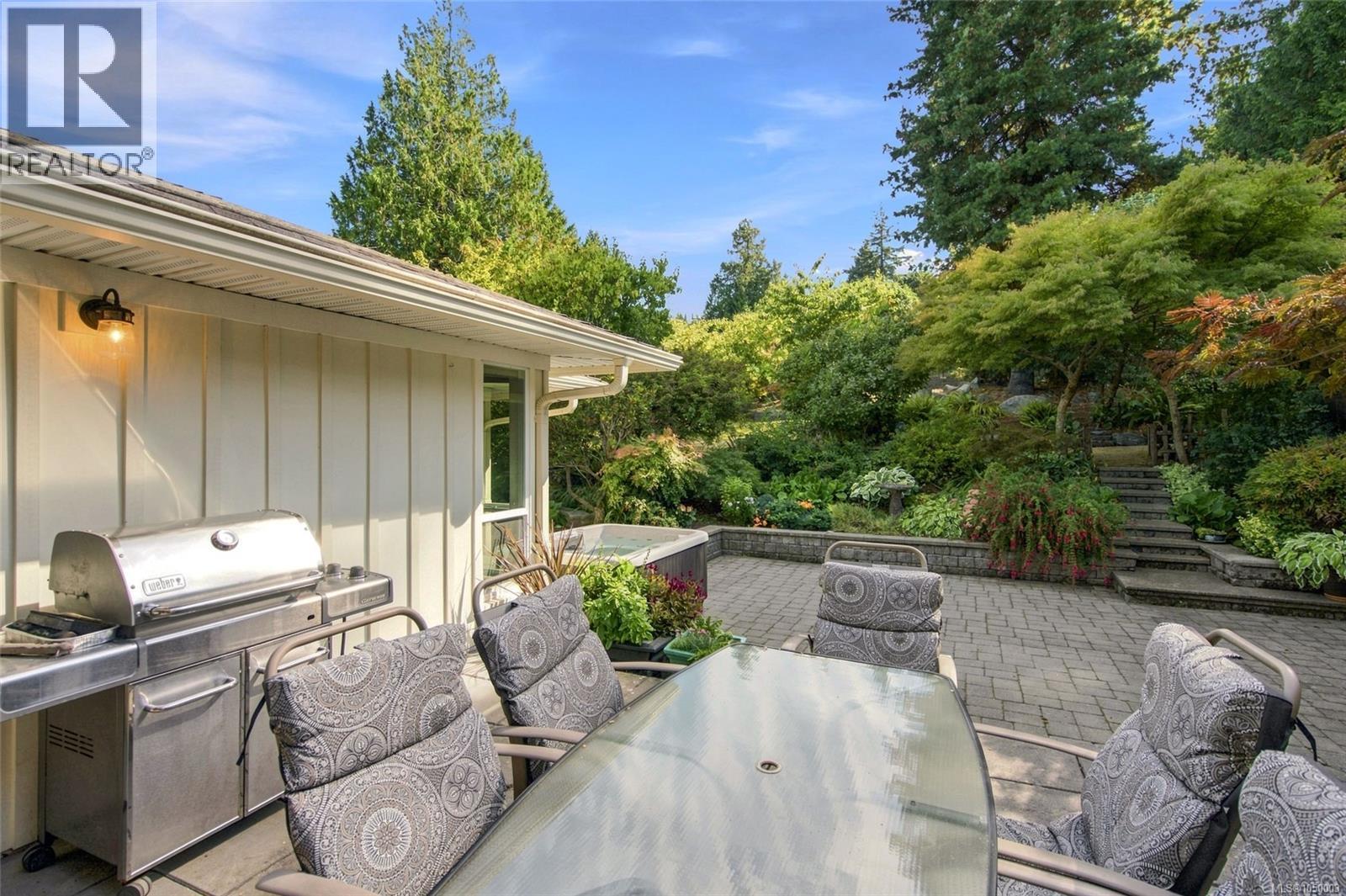 5455 Bayshore Dr, Nanaimo