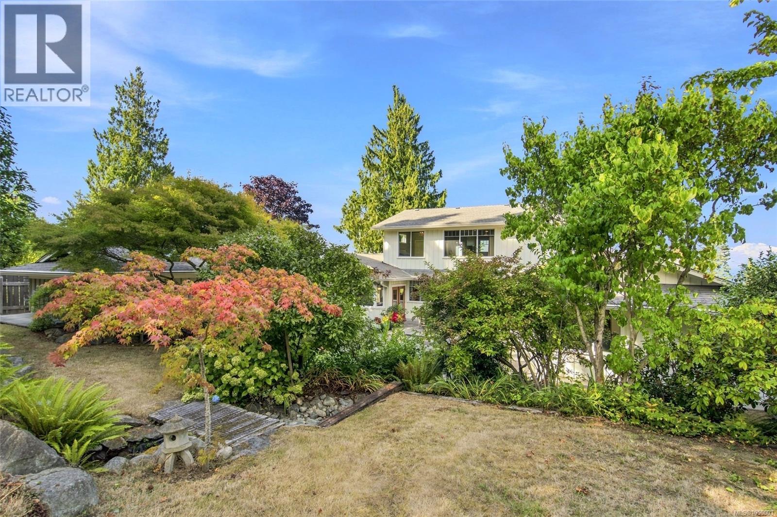 5455 Bayshore Dr, Nanaimo