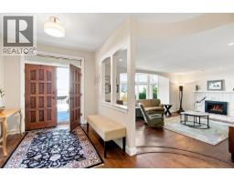 Family room - 5455 Bayshore Dr, Nanaimo, BC V9V1G8 Photo 16
