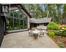 846 Foskett Rd, Comox, BC V9M3T9 Photo 42