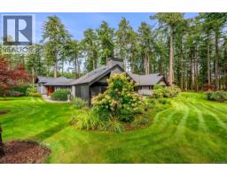 846 Foskett Rd, Comox, BC V9M3T9 Photo 43