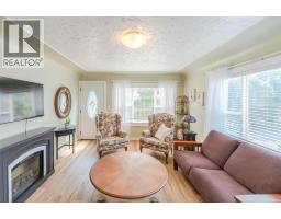 Dining room - 6430 Spartan Street, Oliver, BC V0H1T0 Photo 12