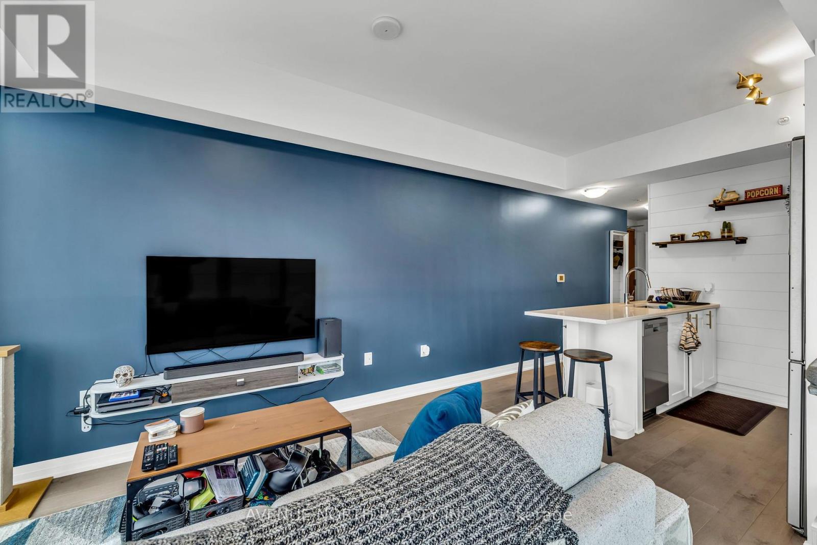 1 Bed, 1 Bath House for Sale in Ottawa – 2001 – 805 CARLING AVENUE, Ottawa – MLS# X13794134 - Image 7