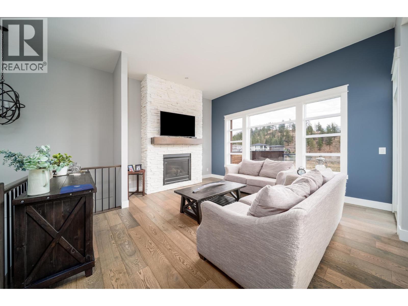 2588 Paramount Drive, West Kelowna