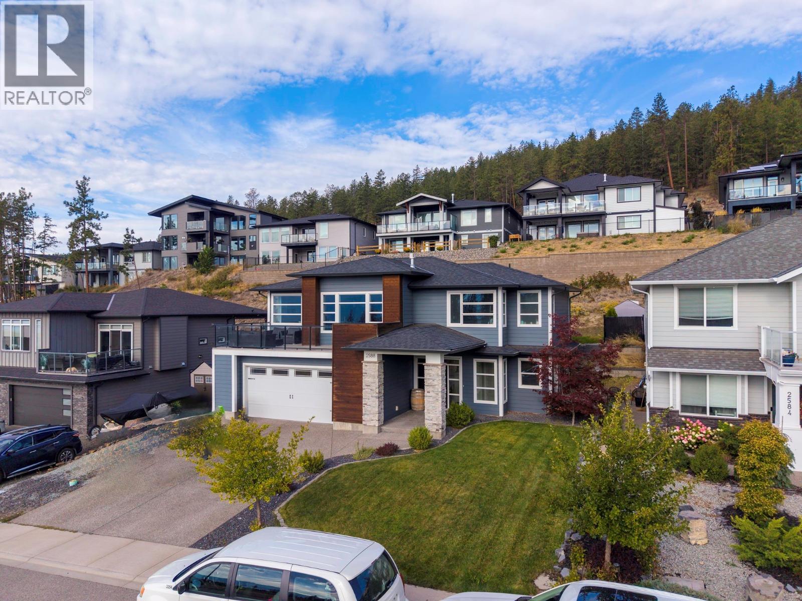 2588 Paramount Drive, West Kelowna