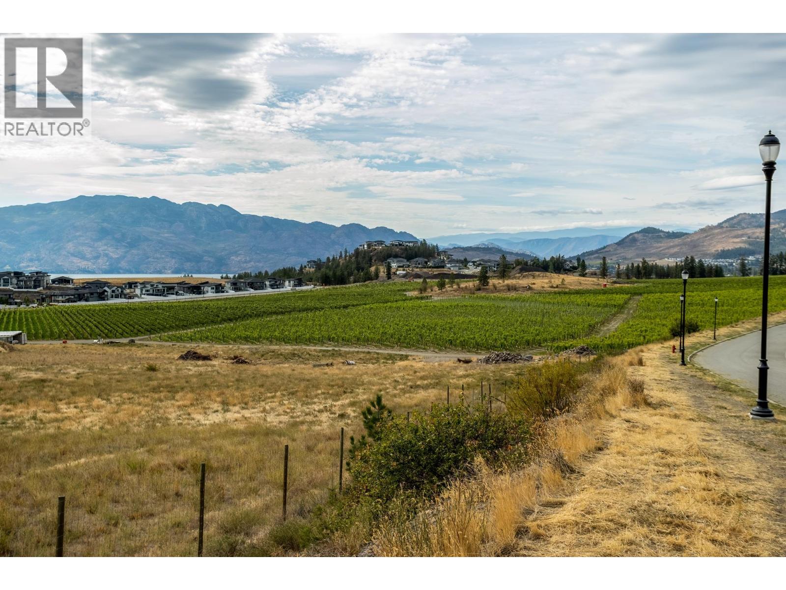 2588 Paramount Drive, West Kelowna
