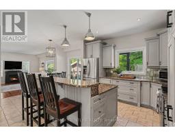 Kitchen - 110 Sheil Drive, Drummond/north Elmsley, ON K7H0G7 Photo 15
