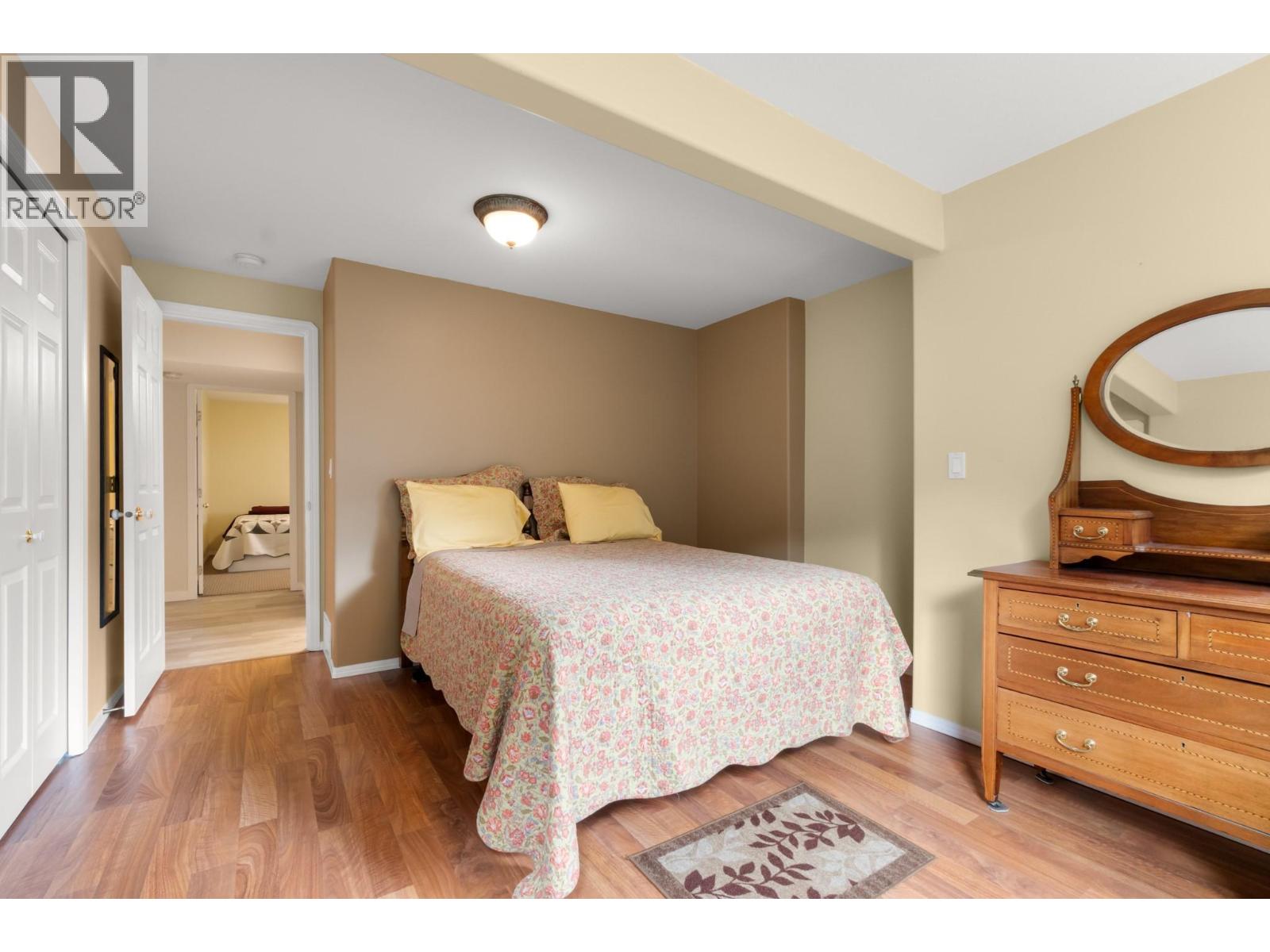 294 Knightsbridge Way, Kelowna