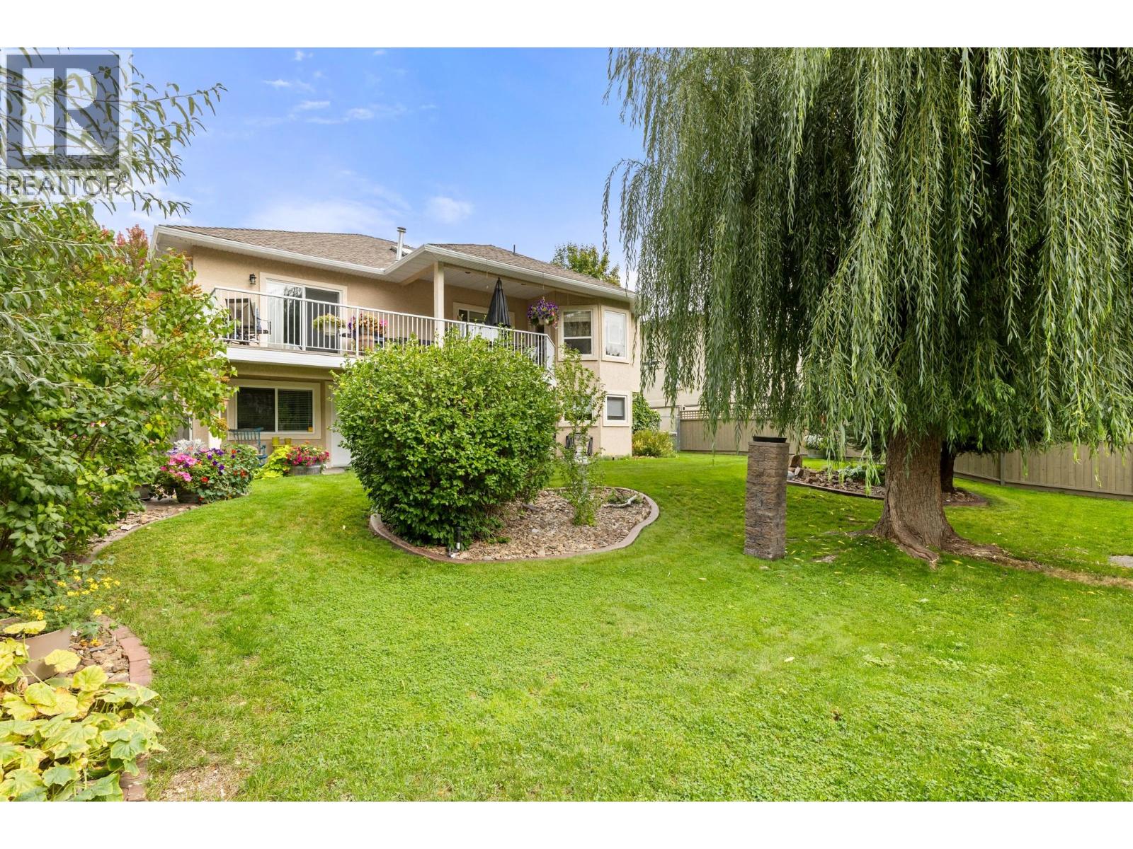 294 Knightsbridge Way, Kelowna