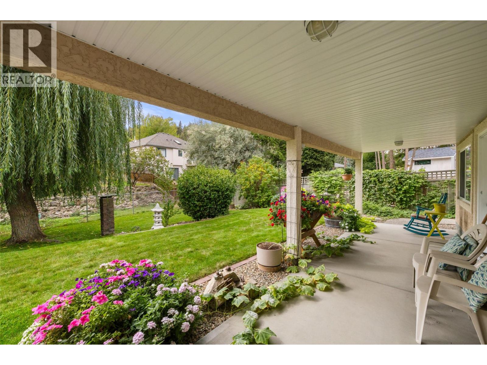 294 Knightsbridge Way, Kelowna