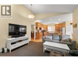 Living room - 294 Knightsbridge Way, Kelowna, BC V1V2A9 Photo 18