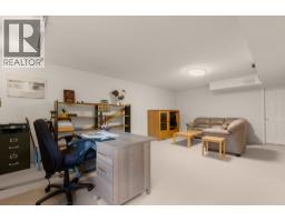 294 Knightsbridge Way, Kelowna, BC V1V2A9 Photo 43