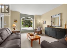 Dining nook - 294 Knightsbridge Way, Kelowna, BC V1V2A9 Photo 7