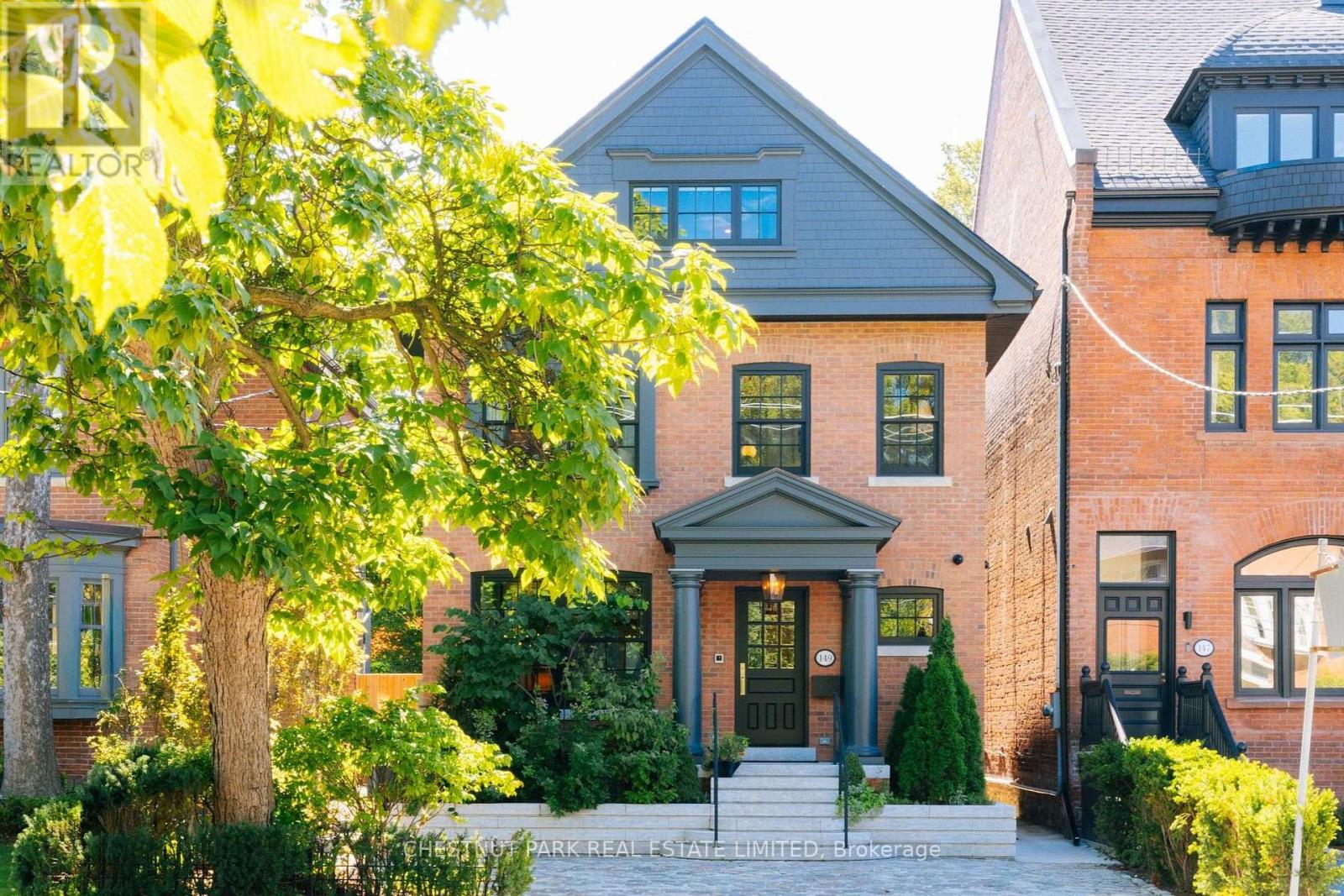 Photo of 149 Roxborough Street