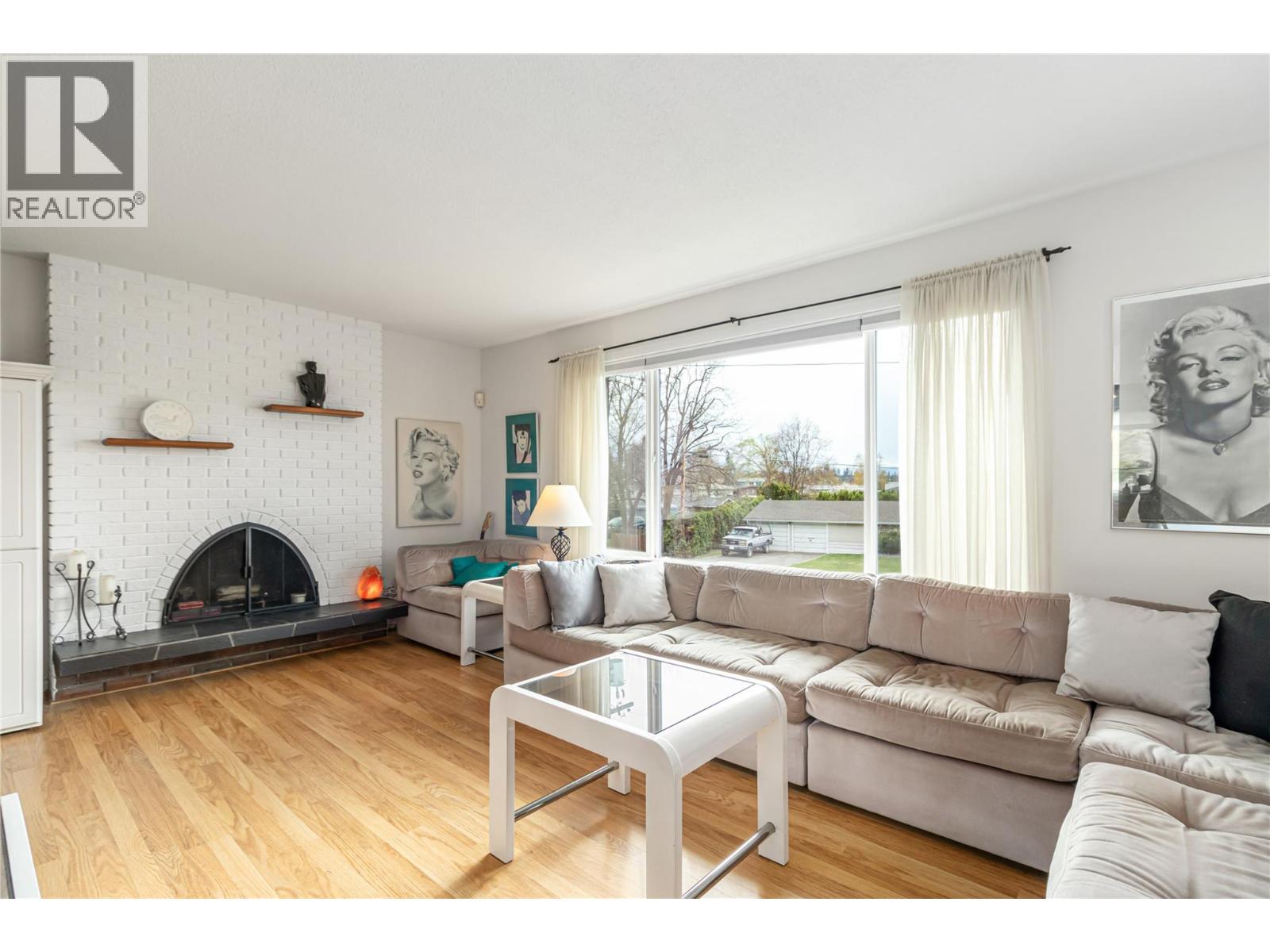 285 Dell Road - 5