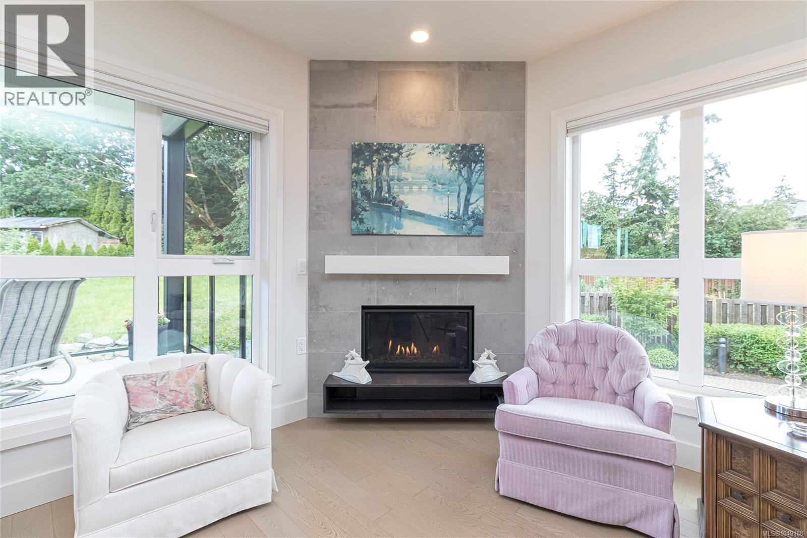 109 741 Travino Lane, Saanich