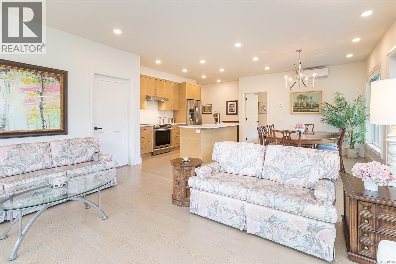 109 741 Travino Lane, Saanich