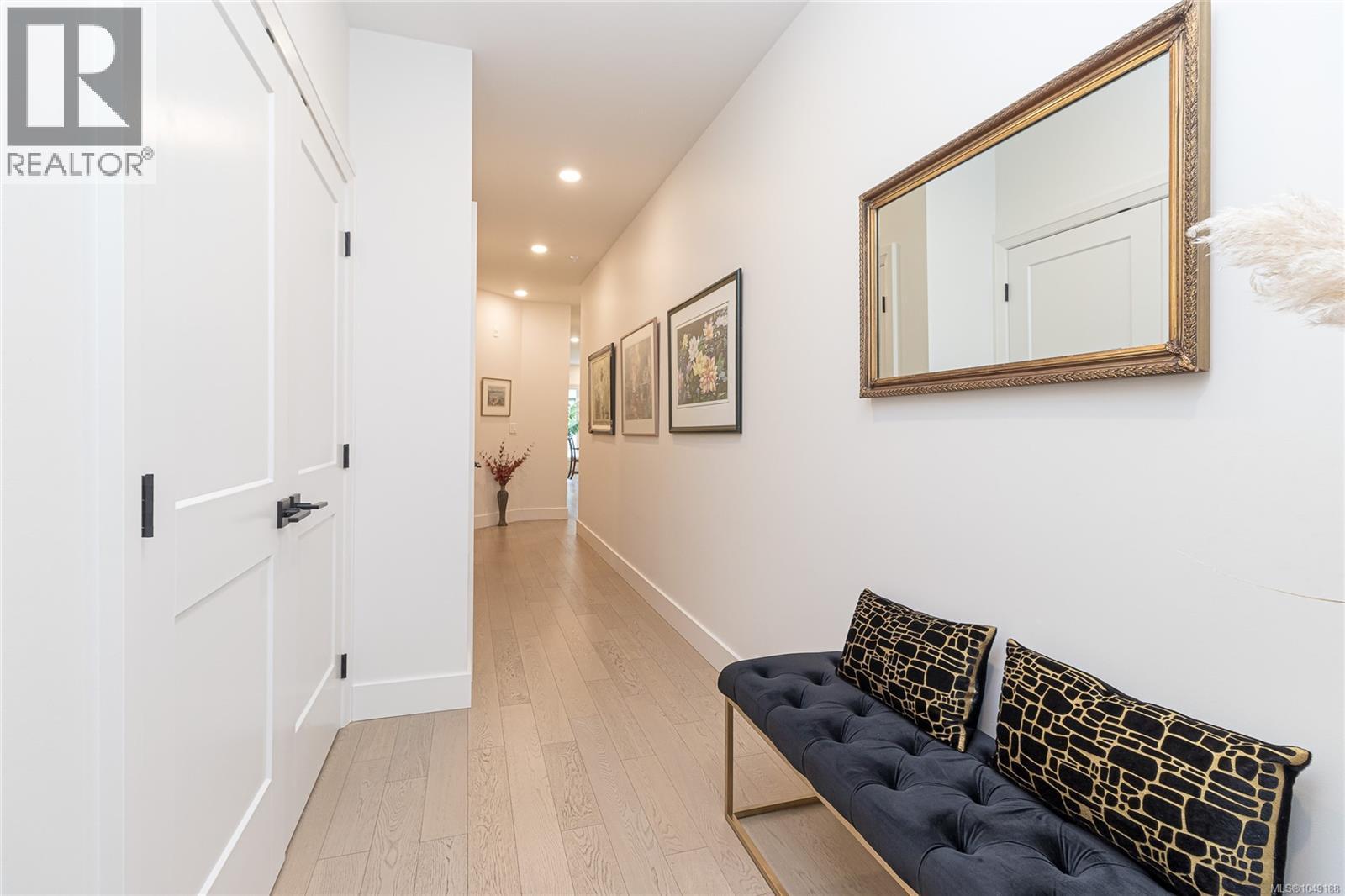 109 741 Travino Lane, Saanich
