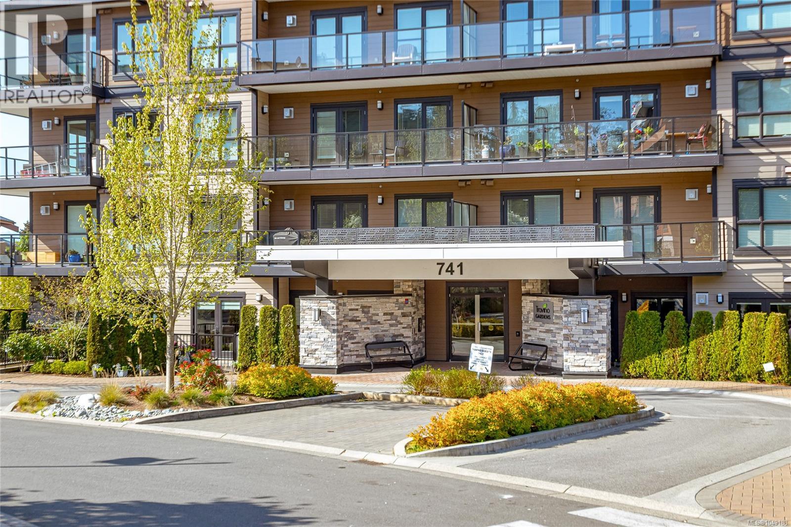 109 741 Travino Lane, Saanich