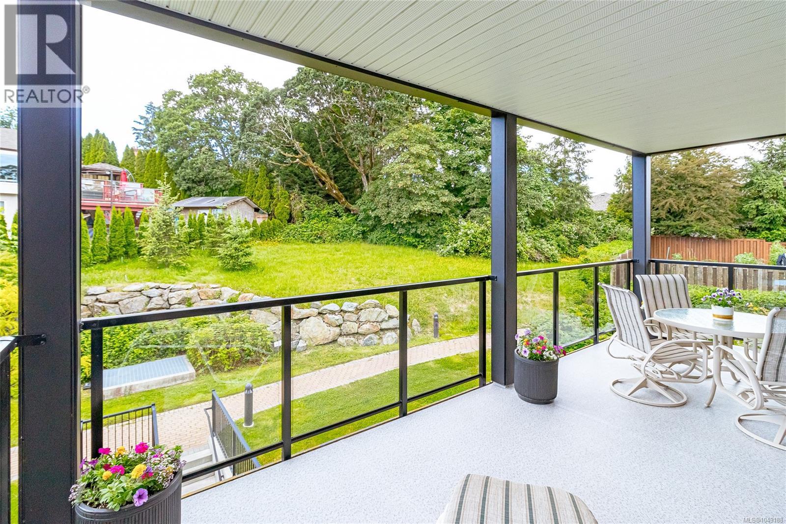 109 741 Travino Lane, Saanich
