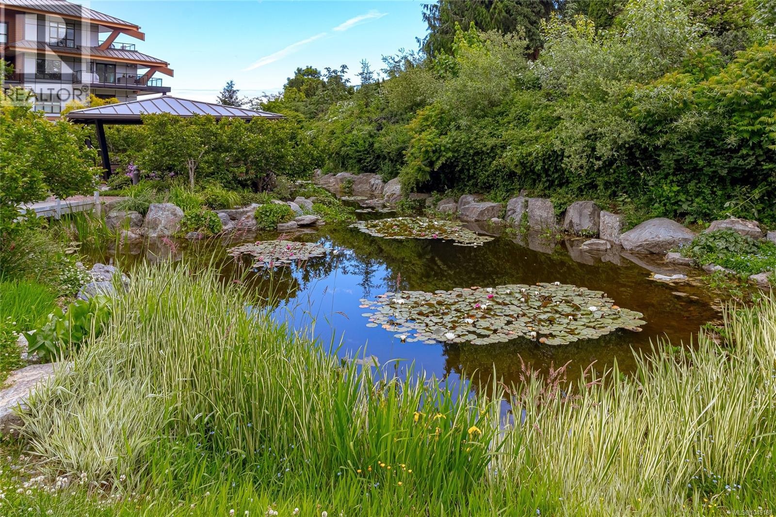 109 741 Travino Lane, Saanich