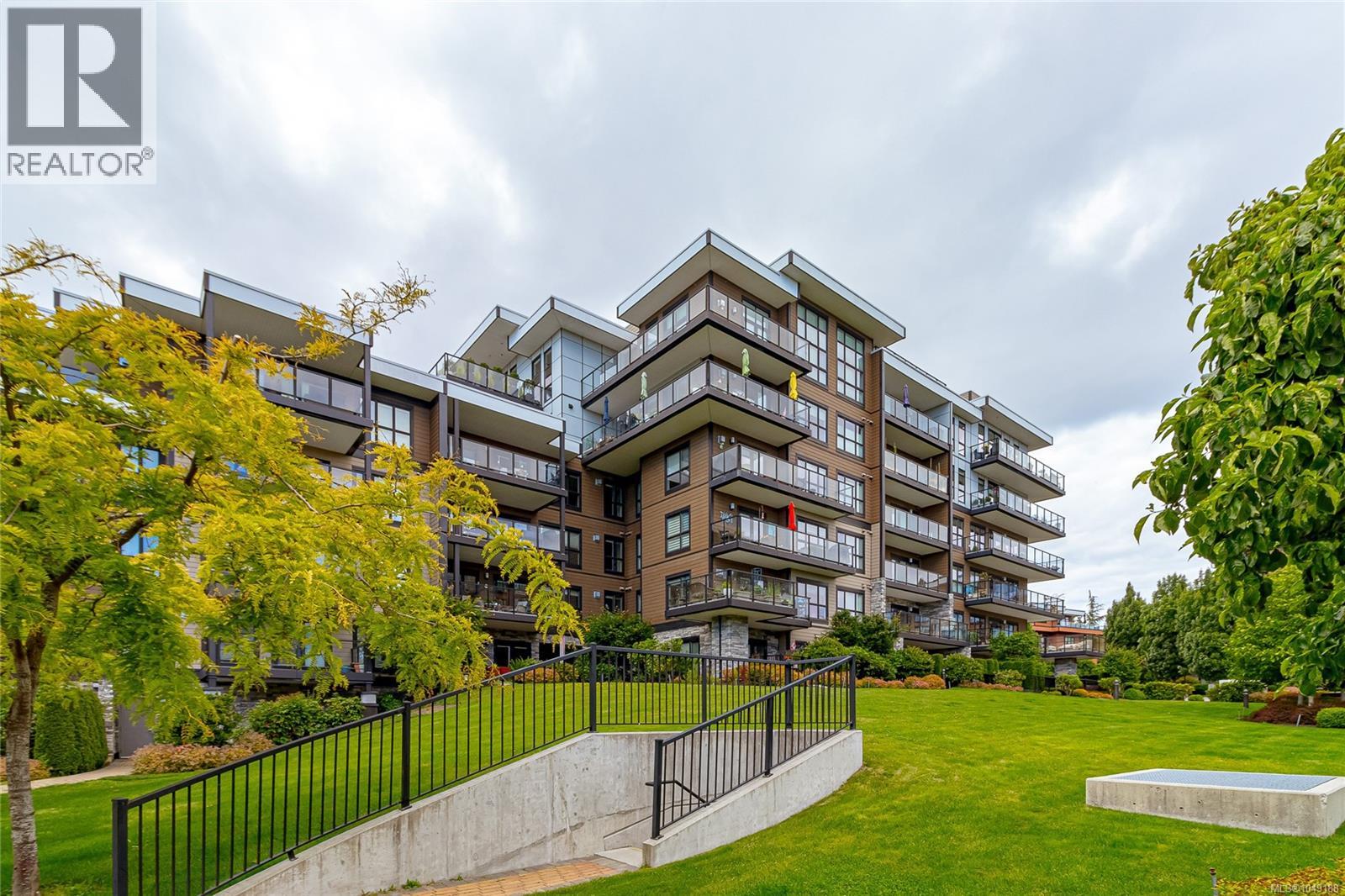 109 741 Travino Lane, Saanich