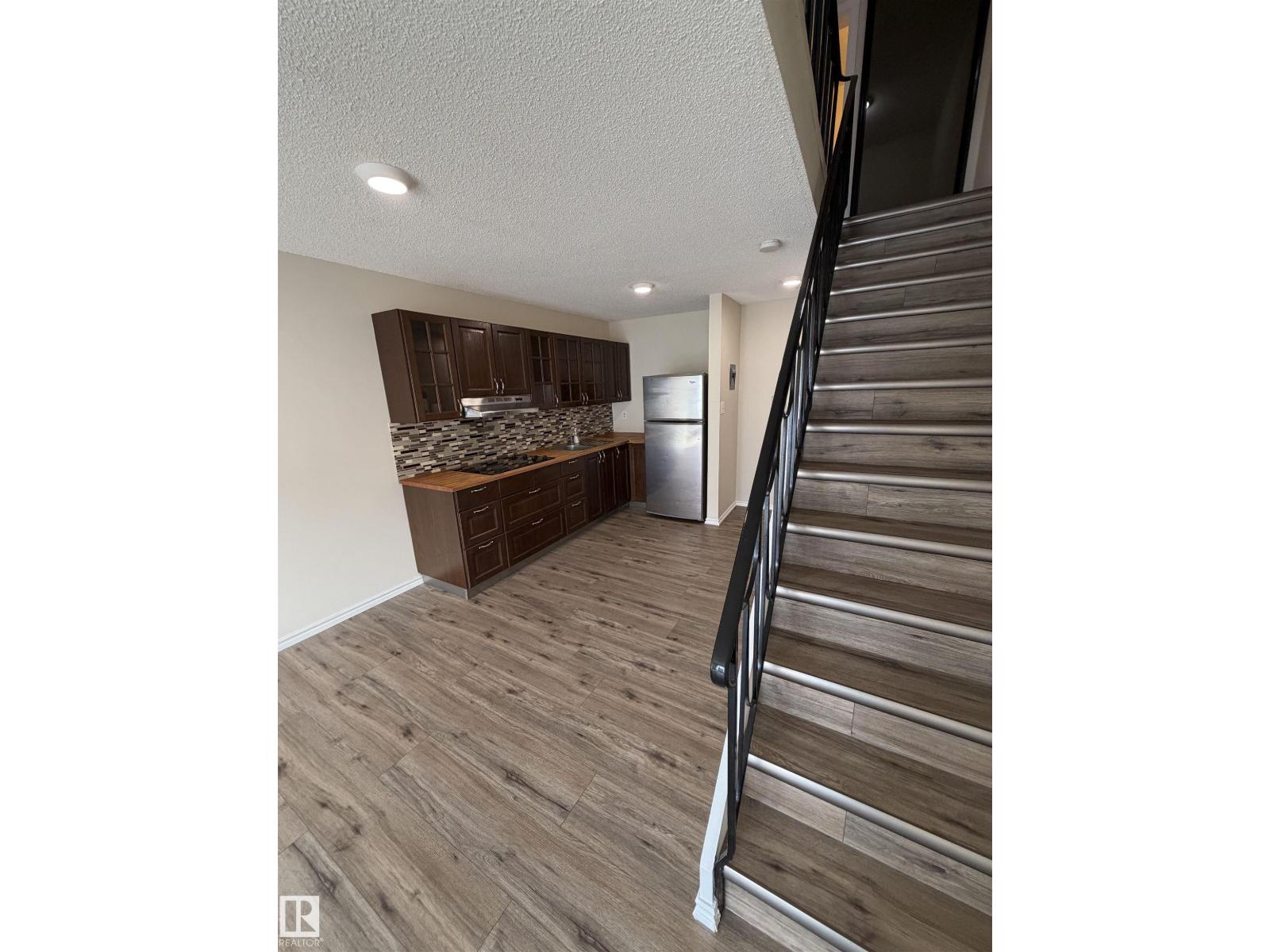 #209 – 11429 124 Street NW, Inglewood (Edmonton) — photo 20 of 30: Property photo