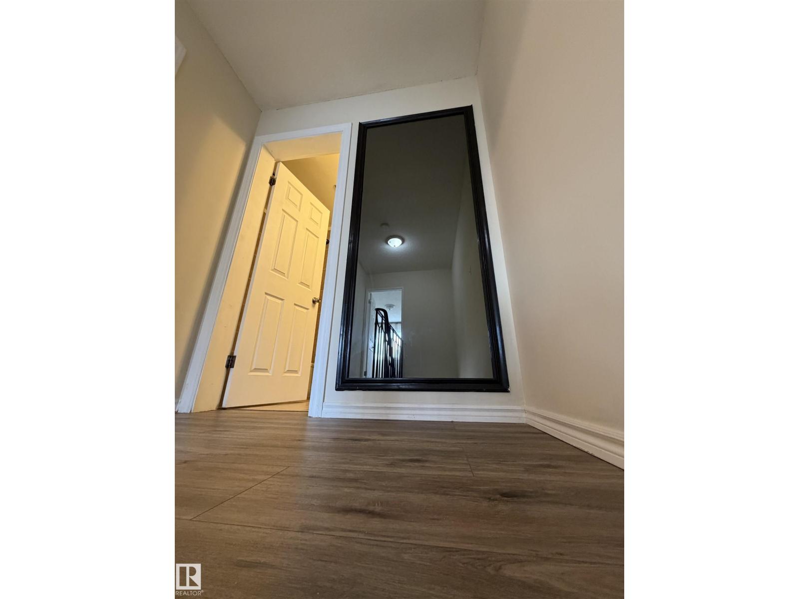 #209 – 11429 124 Street NW, Inglewood (Edmonton) — photo 22 of 30: Property photo