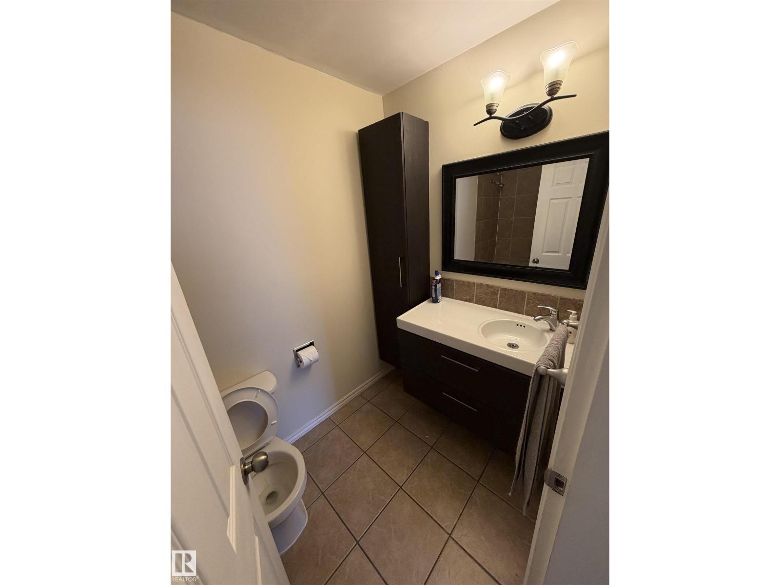 #209 – 11429 124 Street NW, Inglewood (Edmonton) — photo 24 of 30: Property photo