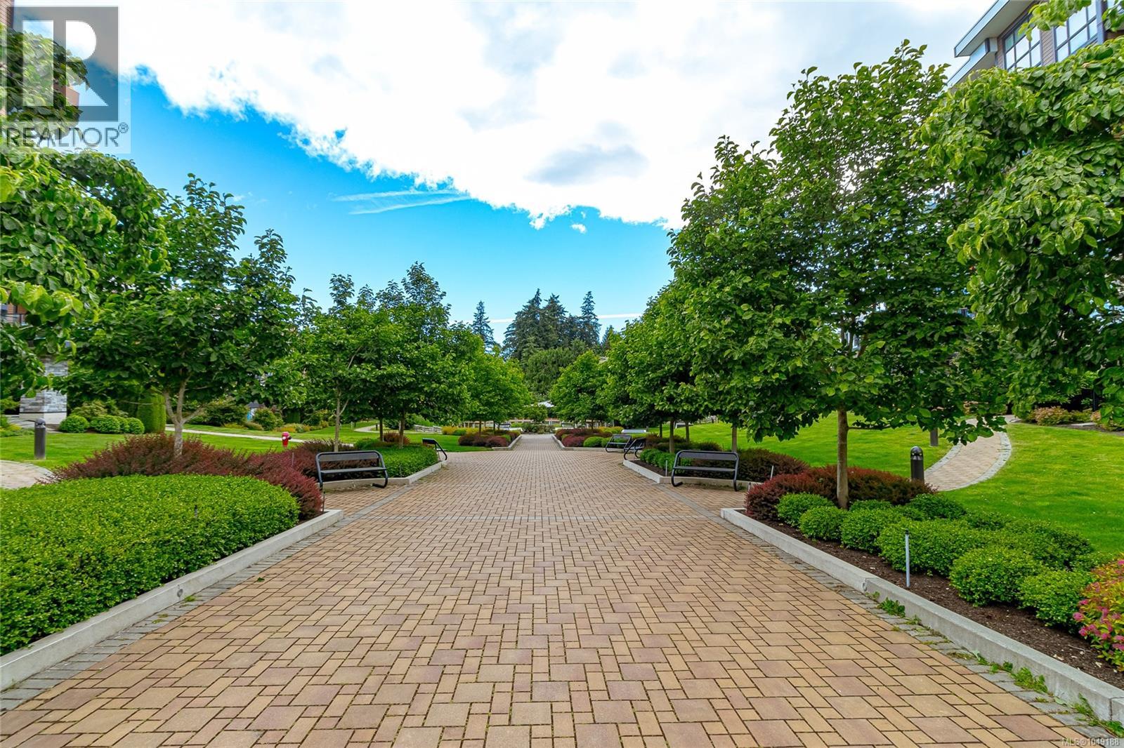 109 741 Travino Lane, Saanich