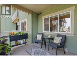 Primary Bedroom - 688 Lequime Road Unit# 301, Kelowna, BC V1W1A4 Photo 8