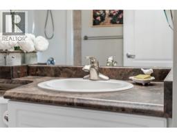 688 Lequime Road Unit# 301, Kelowna, BC V1W1A4 Photo 20